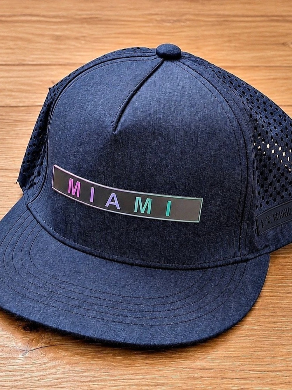 Robin Ruth Miami Black Mesh Snapback Hat Reflective Logo Flat Bill Cap